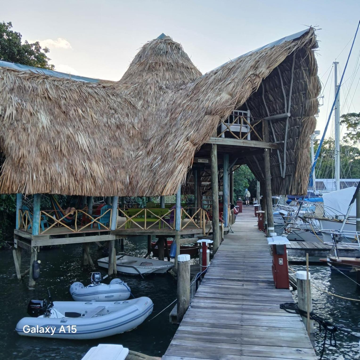 Tortugal Boutique River Lodge Rio Dulce Exterior photo